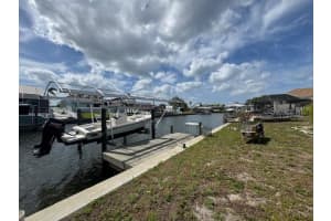1016 SILVER PALM WAY, APOLLO BEACH, FL 33572 Sold 03/27/25