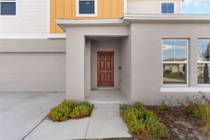 1532 AXEL CIRCLE, WINTER HAVEN, FL 33880 Sold 04/24/25