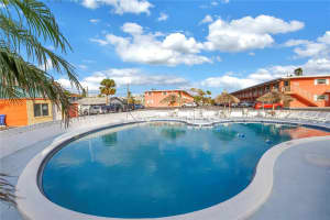 8567 GULF BOULEVARD, ST PETERSBURG, FL 33706 Sold 04/22/25
