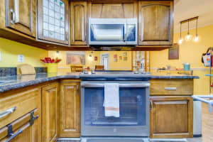 7650 DOVER COURT, ST PETERSBURG, FL 33709 Sold 04/17/25