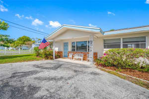 11601 86TH AVENUE, SEMINOLE, FL 33772 Sold 09/15/25