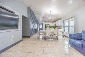 822 MCEWEN AVENUE, TAMPA, FL 33612 Sold 05/05/25