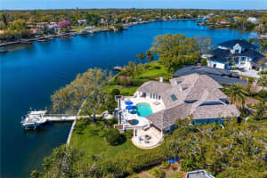 370 COFFEE POT RIVIERA NE, ST PETERSBURG, FL 33704 Sold 04/29/25