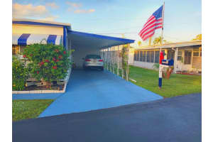 12674 SEMINOLE BOULEVARD, LARGO, FL 33778 Sold 10/10/25