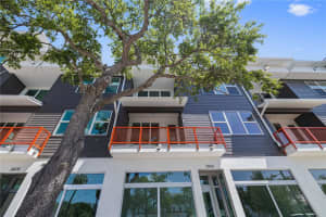 17 29TH STREET, ST PETERSBURG, FL 33713 - MLS#MFRTB8359078