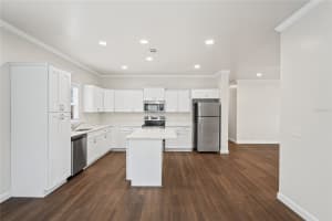 1515 14TH STREET, ST PETERSBURG, FL 33705 Sold 08/05/25