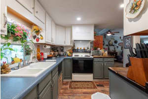 5101 PECAN DRIVE, LAKELAND, FL 33810 Sold 04/28/25