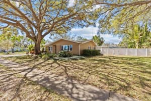 862 COLLEGE HILL DRIVE, CLEARWATER, FL 33765 Sold 04/17/25