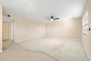 6100 GULFPORT BOULEVARD, GULFPORT, FL 33707 Sold 05/02/25