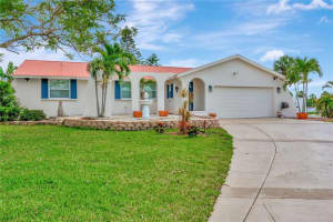 922 SAGO PALM WAY, APOLLO BEACH, FL 33572 - MLS#MFRTB8359238
