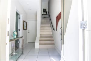 923 ARLINGTON AVENUE, ST PETERSBURG, FL 33705 Sold 06/10/25