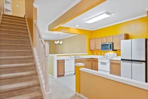 952 VISTA CAY COURT, BRANDON, FL 33511 Sold 05/24/25