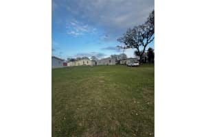 10028 WELLINGTON AVENUE, DADE CITY, FL 33525 - MLS#MFRTB8359597