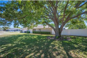 119 LAKE MARIAM WAY, WINTER HAVEN, FL 33884 Sold 04/28/25
