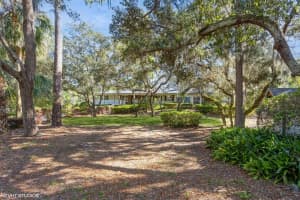 2660 POWELL LANE, TARPON SPRINGS, FL 34688 Sold 08/11/25