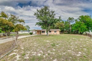 824 INTERLAKE DRIVE, LAKELAND, FL 33801 Sold 04/18/25