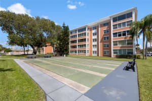 6800 20TH AVENUE, ST PETERSBURG, FL 33710 Sold 10/09/25