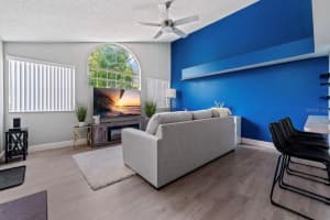 5012 LAGUNA BAY CIRCLE, KISSIMMEE, FL 34746 Sold 06/12/25