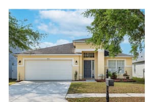 8213 CARRIAGE POINTE DRIVE, GIBSONTON, FL 33534 Sold 05/08/25