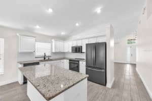 8213 CARRIAGE POINTE DRIVE, GIBSONTON, FL 33534 Sold 05/08/25
