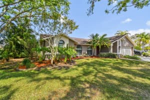 1585 VIRGINIA AVENUE, PALM HARBOR, FL 34683 Sold 05/30/25