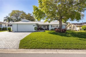 1281 ST ANDREWS DR, DUNEDIN, FL 34698 Sold 04/17/25