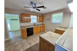 4066 37TH AVENUE, ST PETERSBURG, FL 33713 Sold 04/04/25