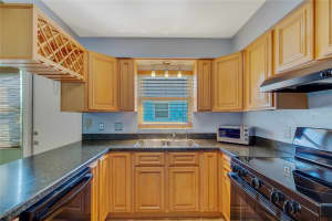 8457 DEAUVILLE #8457, PINELLAS PARK, FL 33781 Sold 10/02/25