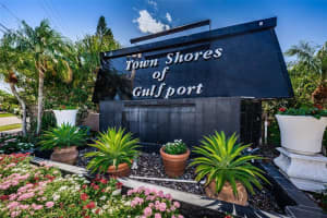 3010 59th St S #314, GULFPORT