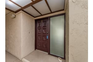 3021 COUNTRYSIDE BOULEVARD, CLEARWATER, FL 33761 Sold 08/15/25