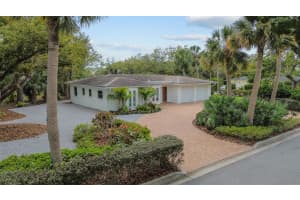 201 FLAMINGO DRIVE, BELLEAIR, FL 33756 Sold 04/04/25