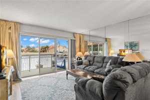 4900 BRITTANY DRIVE, ST PETERSBURG, FL 33715 - MLS#MFRTB8360214