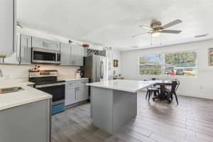 1009 CENTER STREET, PLANT CITY, FL 33563 Sold 05/22/25