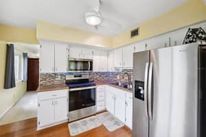 2020 WORLD PARKWAY BOULEVARD, CLEARWATER, FL 33763 Sold 05/08/25