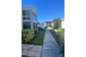 689 LAKE HOWARD DRIVE, WINTER HAVEN, FL 33880 - MLS#MFRTB8360466