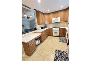 10400 42ND STREET, CLEARWATER, FL 33762 Sold 05/15/25