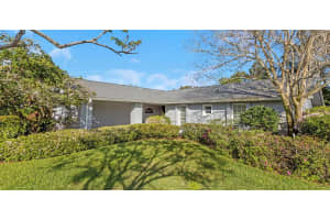 2889 KNOLLWOOD COURT, CLEARWATER, FL 33761 Sold 04/16/25