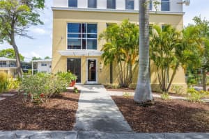 205 5TH AVENUE, ST PETERSBURG, FL 33701 Sold 09/11/25