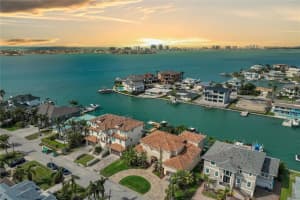 33 SUNSET BAY DRIVE, BELLEAIR, FL 33756 Sold 05/14/25
