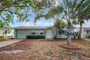 2017 PRINCETON AVENUE, DUNEDIN, FL 34698 Sold 05/22/25