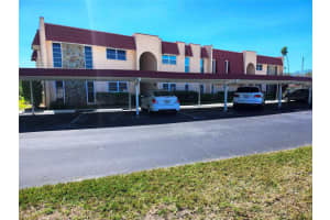 205 Dogwood Cir #205, SEMINOLE