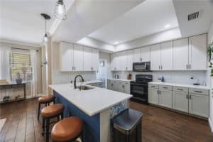 220 2ND AVENUE, LARGO, FL 33770 Sold 05/23/25