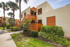 220 PINENEEDLE DRIVE, BRADENTON, FL 34210 - MLS#MFRTB8360549