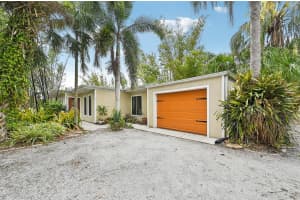 3663 EGERTON CIRCLE, SARASOTA, FL 34233 Sold 04/28/25