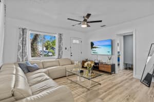 164 LINCOLN CIRCLE, ST PETERSBURG, FL 33702 - MLS#MFRTB8360830
