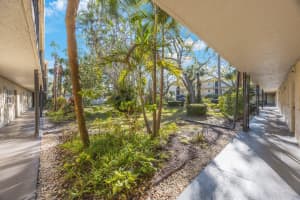 11485 OAKHURST ROAD, LARGO, FL 33774 - MLS#MFRTB8360896