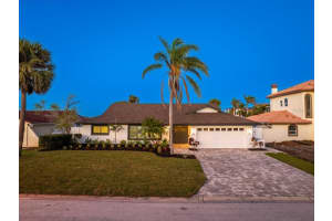 6421 4TH PALM POINT, ST PETE BEACH, FL 33706 Sold 05/19/25