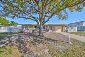 473 FAIRFAX LANE, APOLLO BEACH, FL 33572 Sold 05/01/25