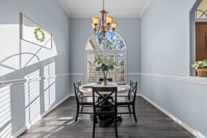 2309 VALRICO FOREST DR, VALRICO, FL 33594 Sold 10/16/25