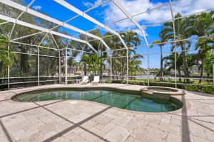708 ISLEBAY DRIVE, APOLLO BEACH, FL 33572 Sold 06/27/25